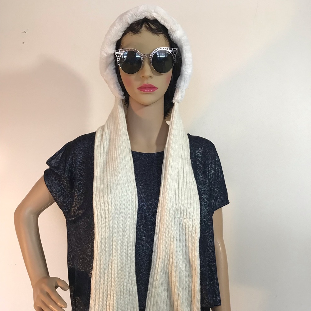 Jaclyn Smith Hooded Scarf White